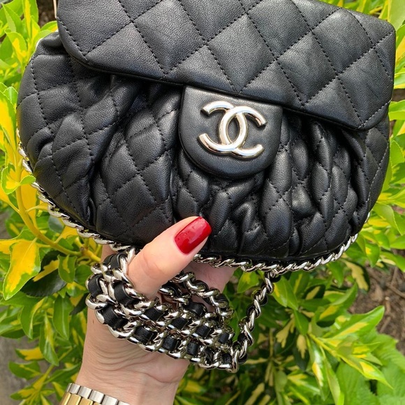 Chanel Around Chain Bag - Picture 2 of 2